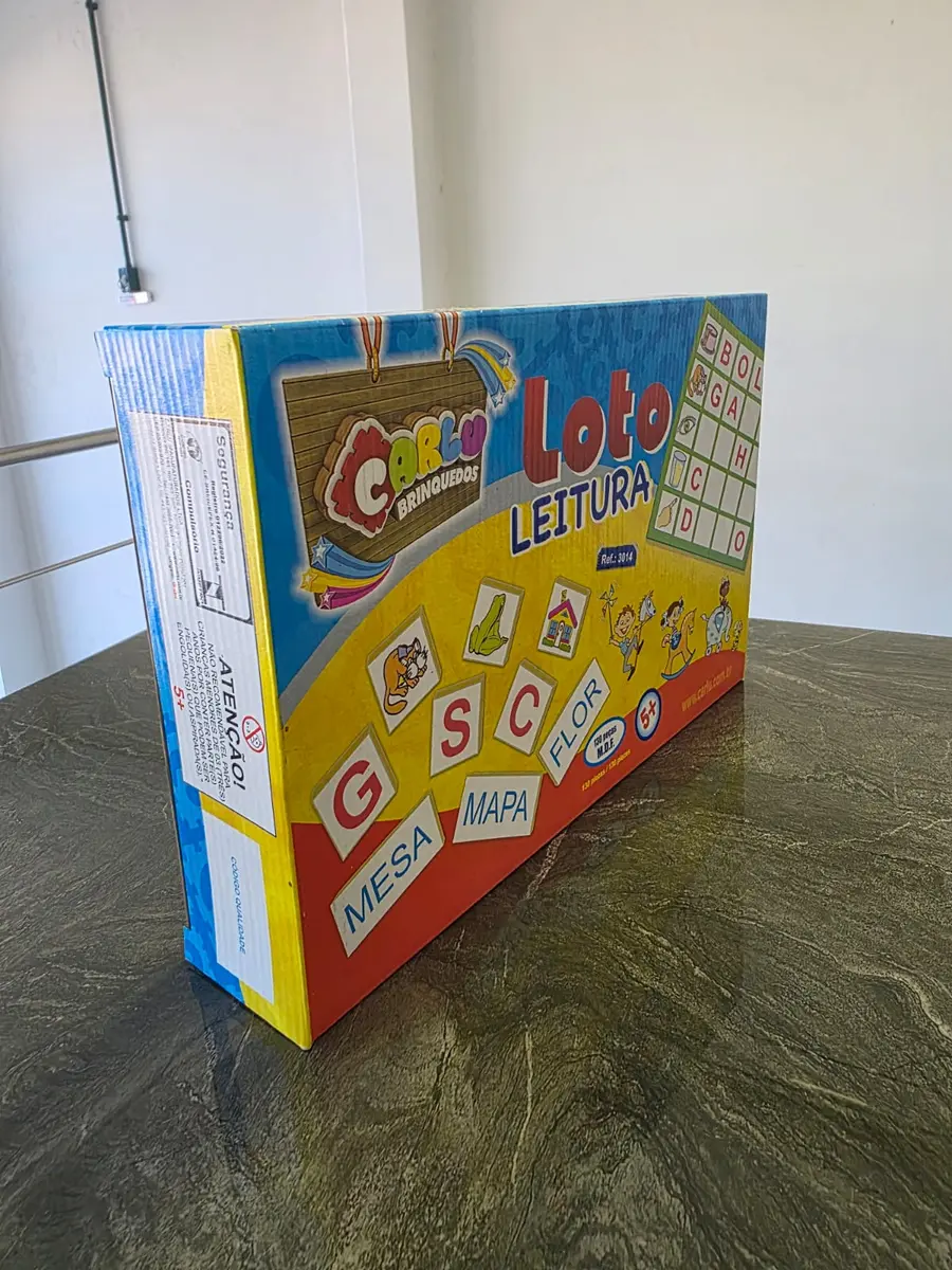 Caixa personalizada para jogo de leitura